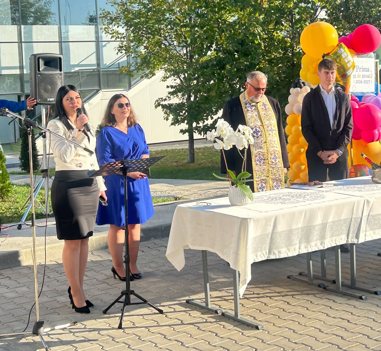 Prefectul Raluca Curelariu, în mijlocul elevilor de la Flămânzi: Aveți dreptul la aceleași șanse de a învăța, de a crește și de a vă împlini visurile