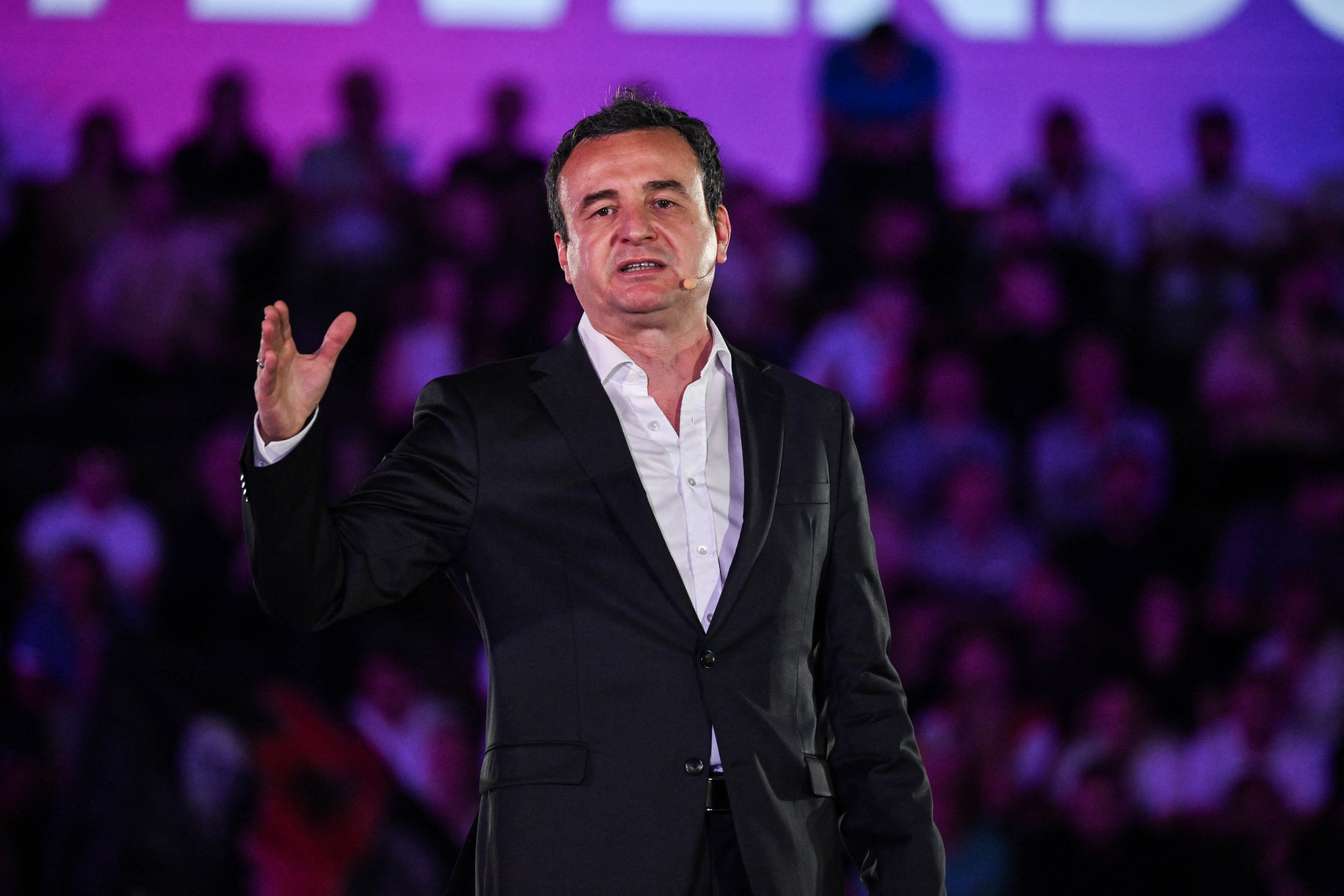 Criză politică fără precedent: Alegeri parlamentare anticipate în Kosovo, a treia oară în 18 luni