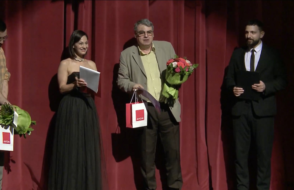 Teatrul „Mihai Eminescu” din Botoșani, TREI premii câștigate la Festivalul de la Buzău - VIDEO