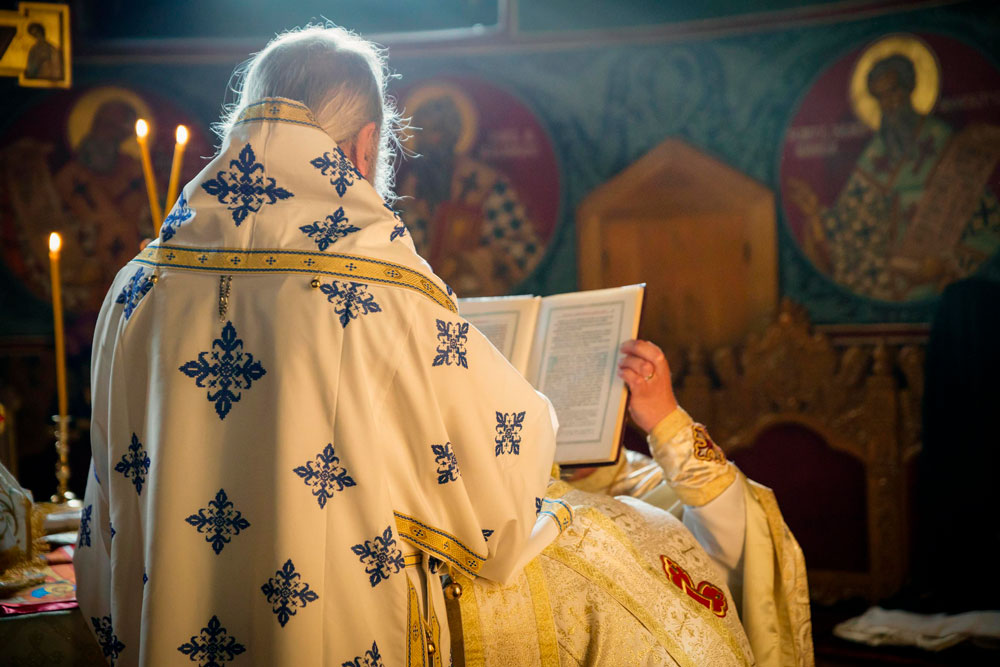 Lipsă de preoți în Botoșani: Șase parohii sunt în căutare de slujitori ai altarului