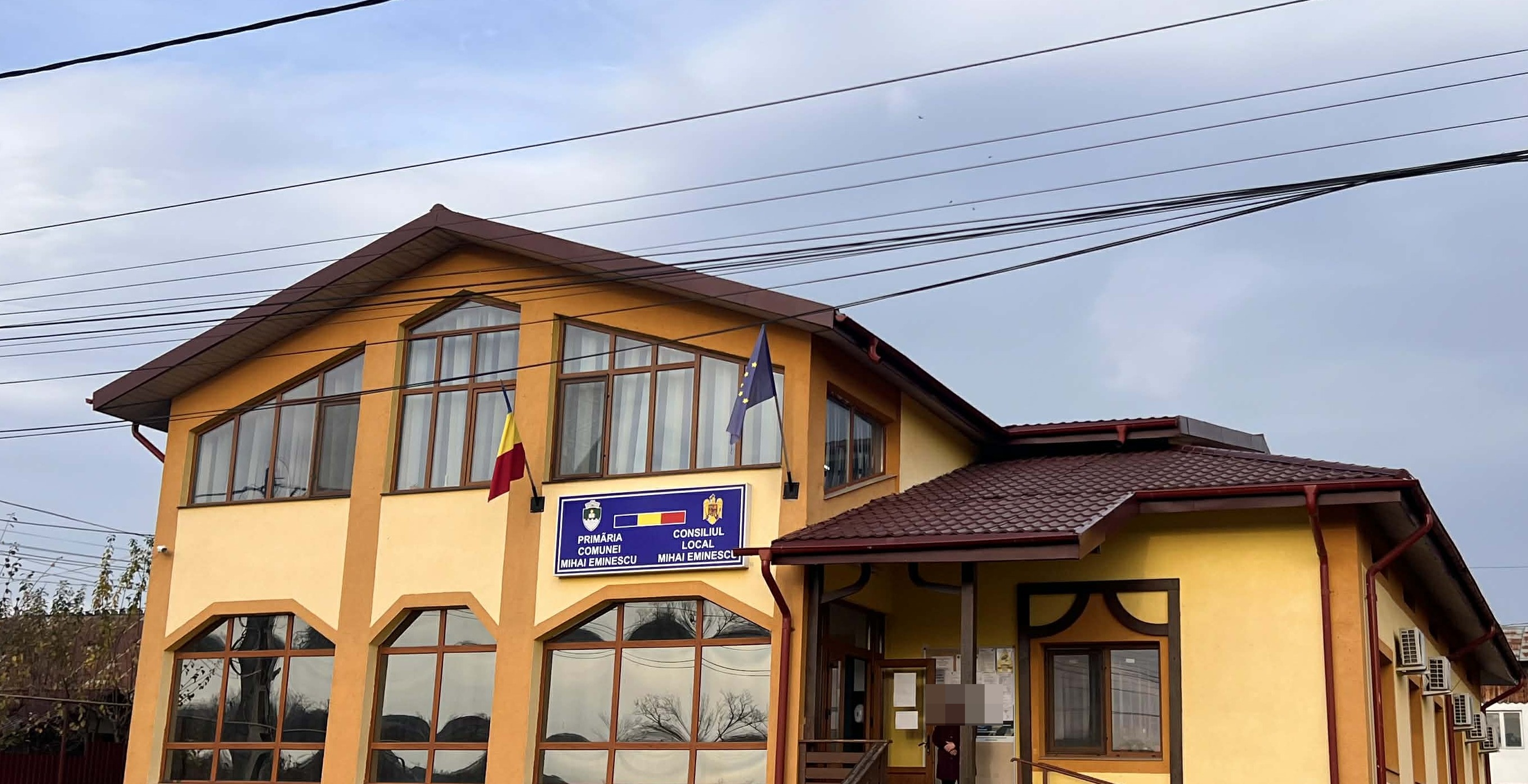 Un candidat la Primăria Mihai Eminescu a depus cerere de RETRAGERE, dar rămâne pe buletinele de vot 