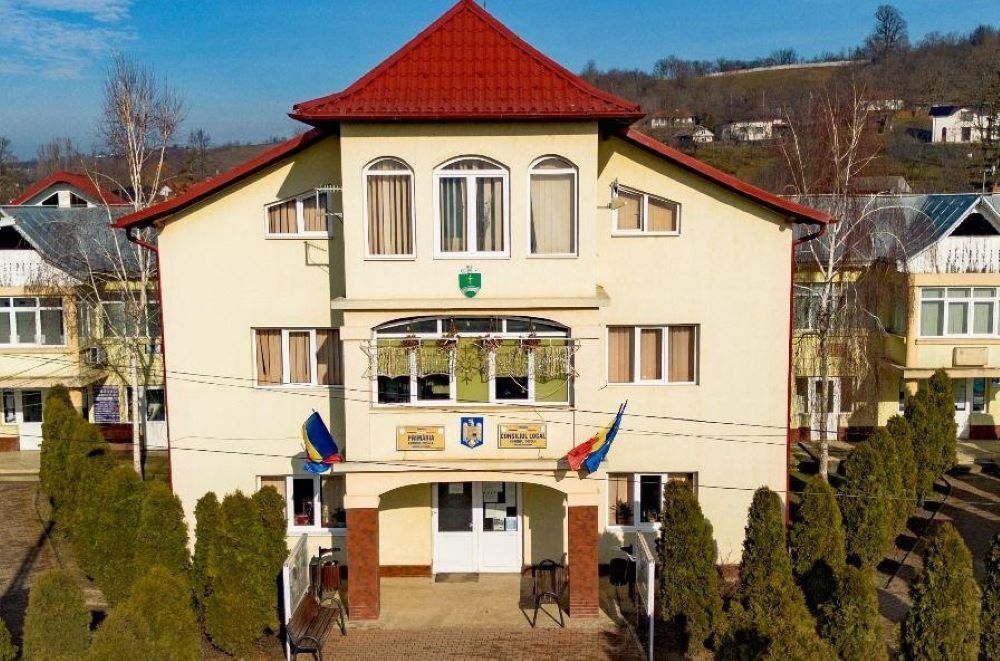 La Coșula vicele cu atribuții de primar a descoperit și el schema prin care se lua mită de la constructori 