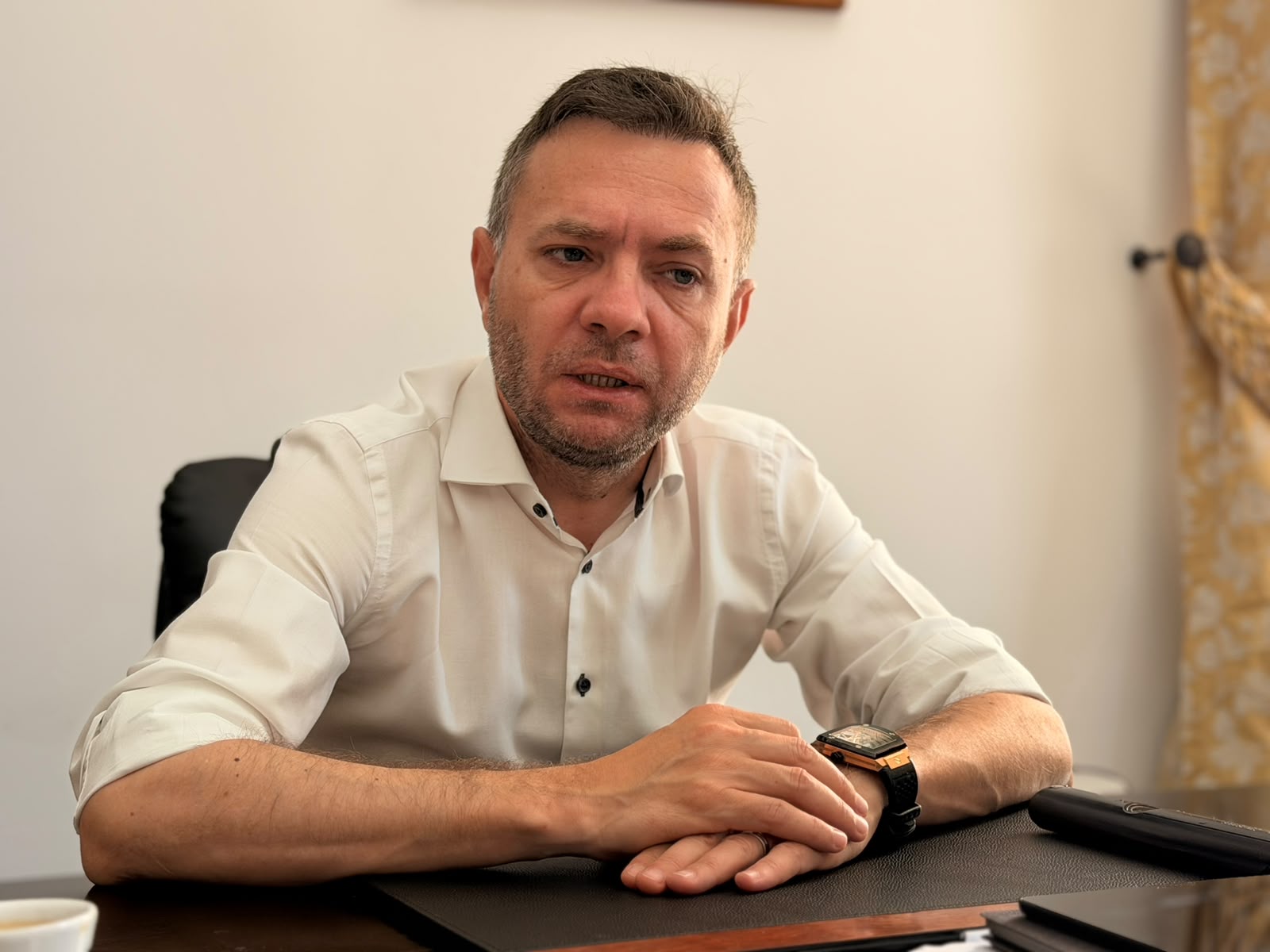 primarul cosmin andrei amendat