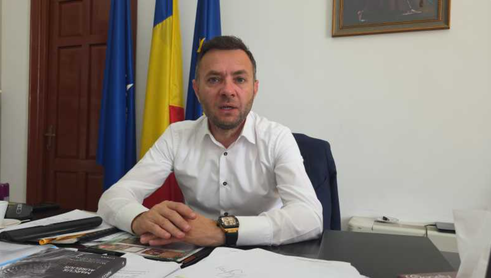 primarul cosmin andrei