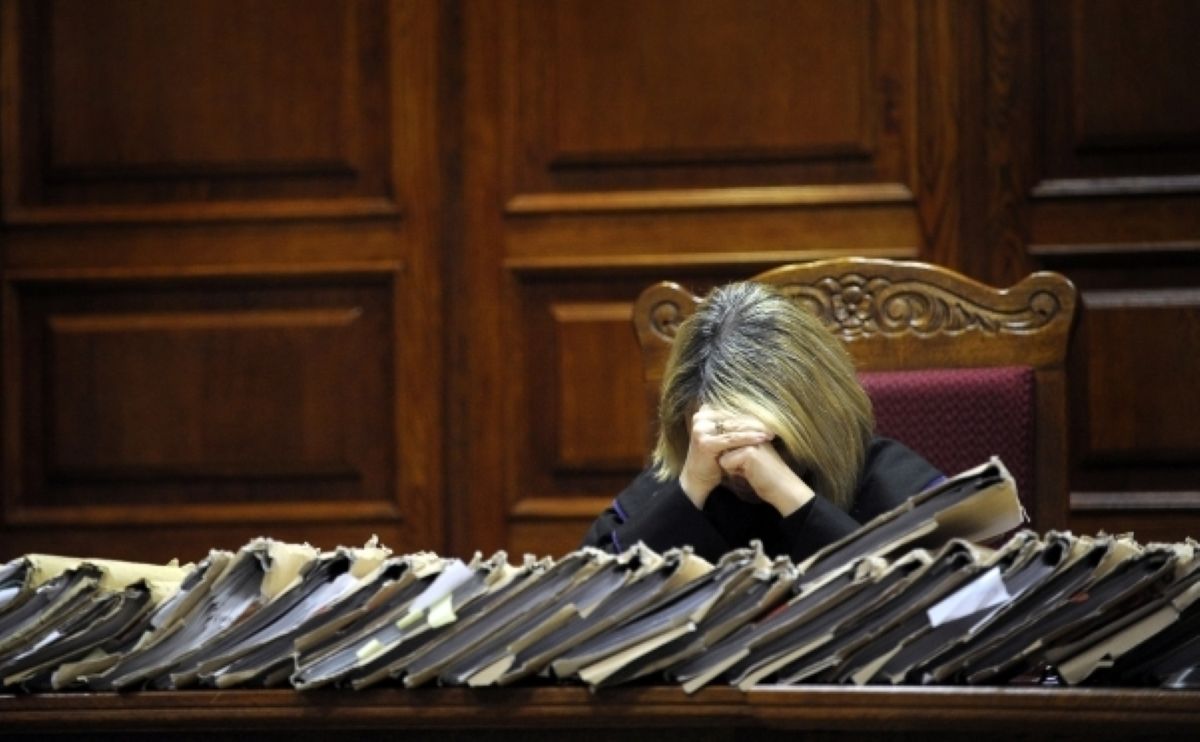 procese bizare de la noi