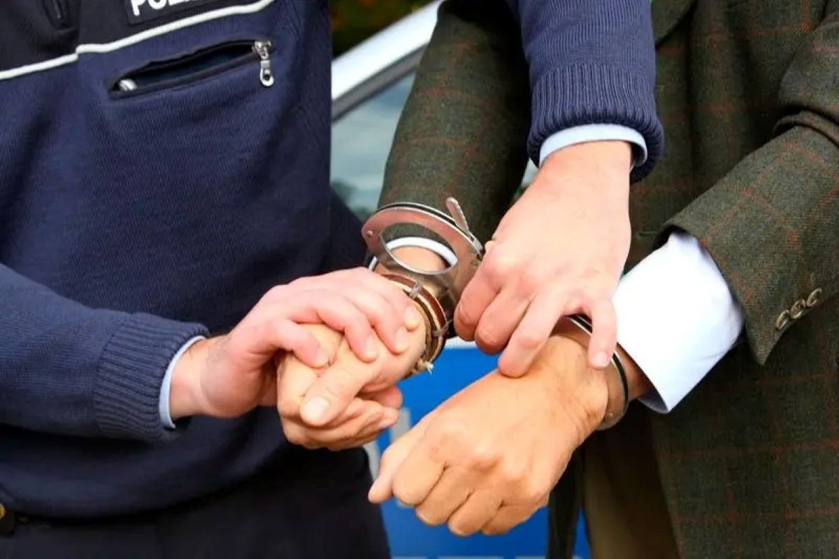 profesor retinut de agresiune sexuala