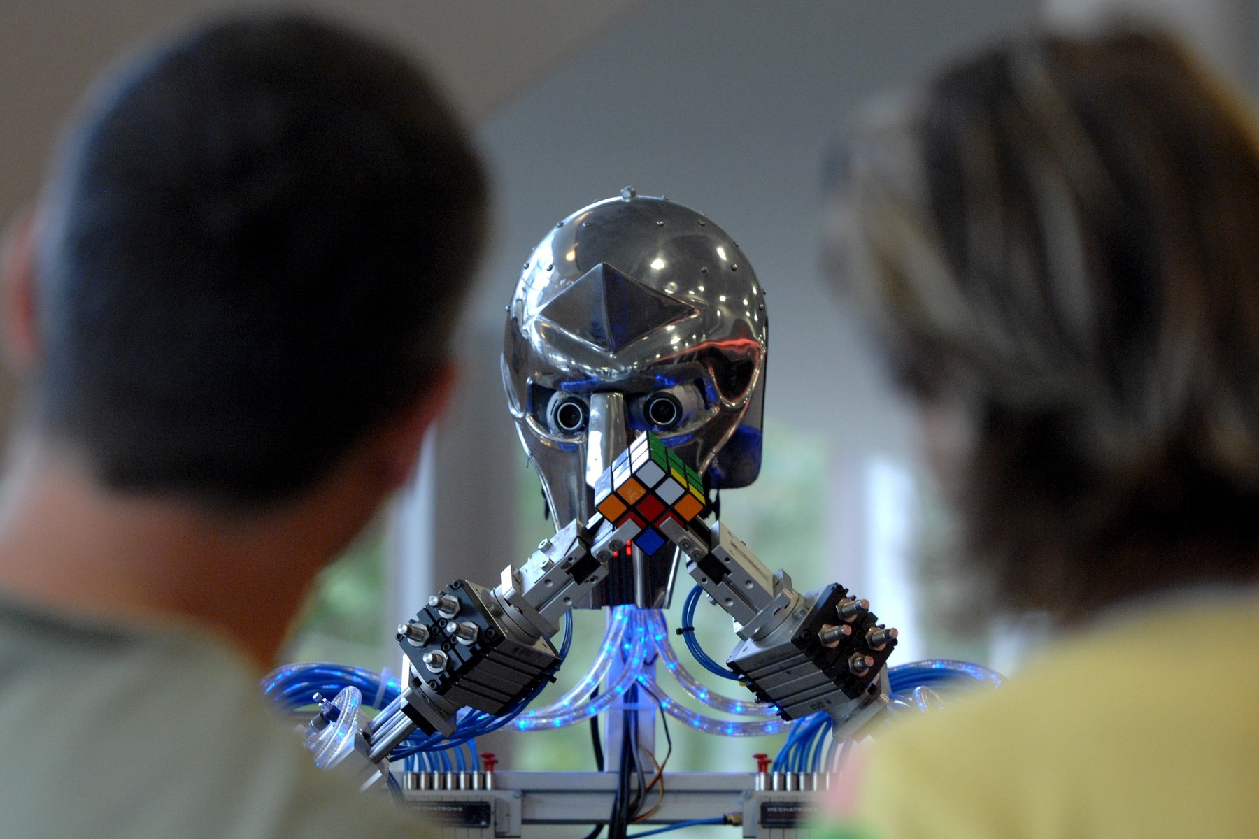 Ungaria vrea să producă roboți umanoizi, mizând pe experiența din industria auto