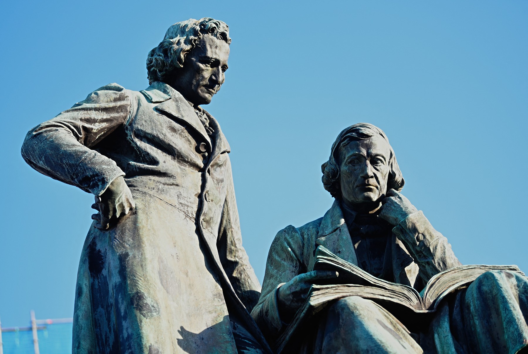 Inteligența Artificială, „peștele fermecat” al generației actuale: Ce se întâmplă când toate dorințele devin realitate?