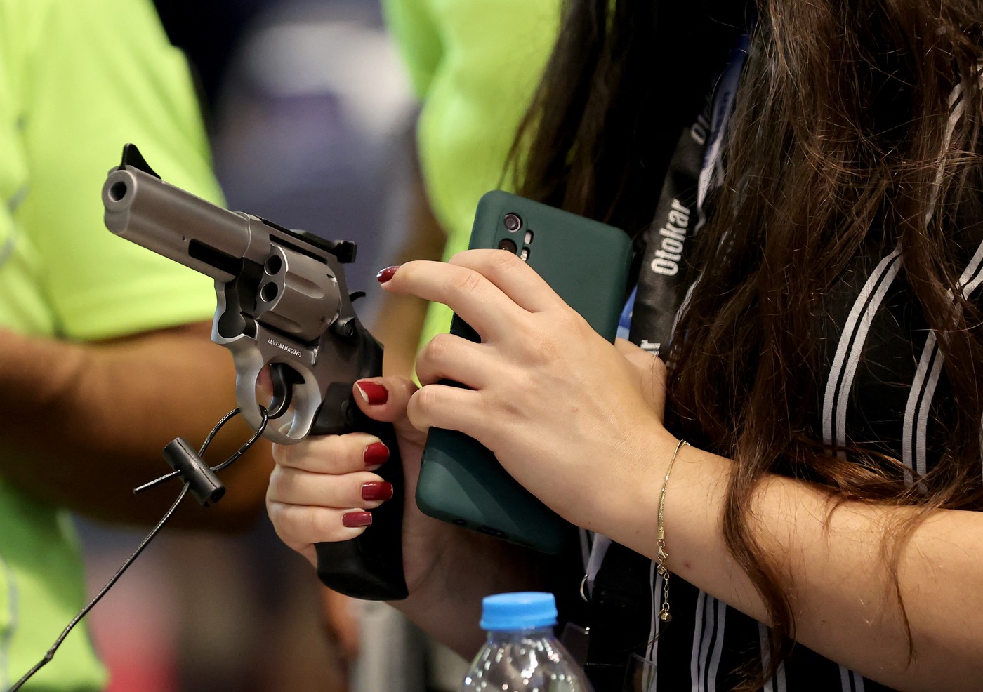 Revolvere cu muniție reală: Cadoul lui Erdogan pentru liderii NATO. Un premier spune că a fost nevoit să lase pistolul în Turcia