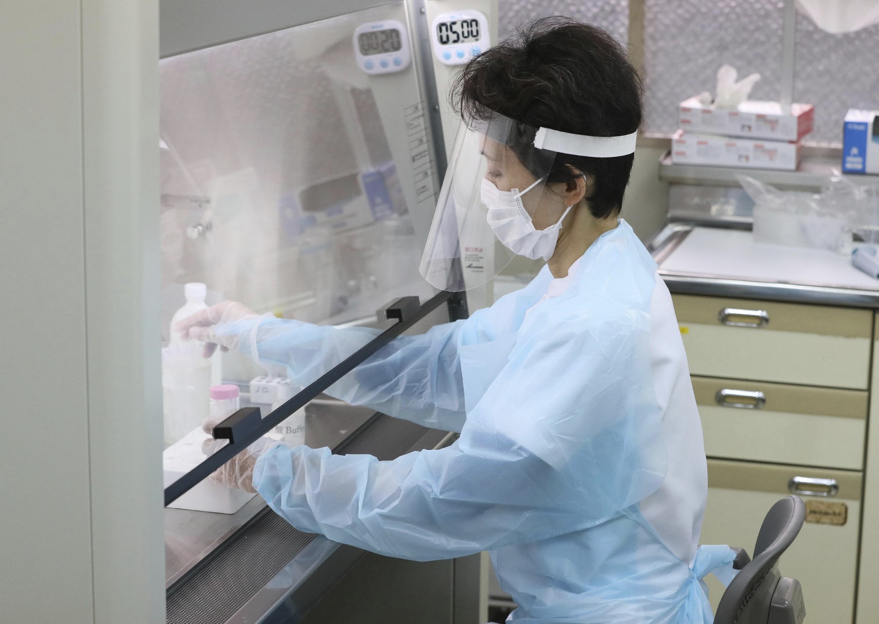 China vrea să preia conducerea OMS cu cineva care s-a ocupat de răspunsul ei la pandemia de COVID-19