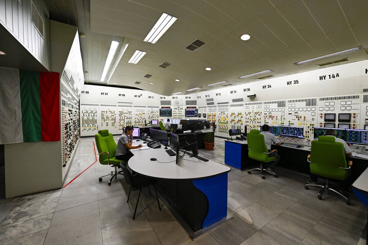 „N-am mai văzut niciodată un așa miracol”. Cum a ajuns Bulgaria să aibă exporturi de energie electrică fără precedent din cauza funcționării reduse a centralelor nucleare pe Dunăre