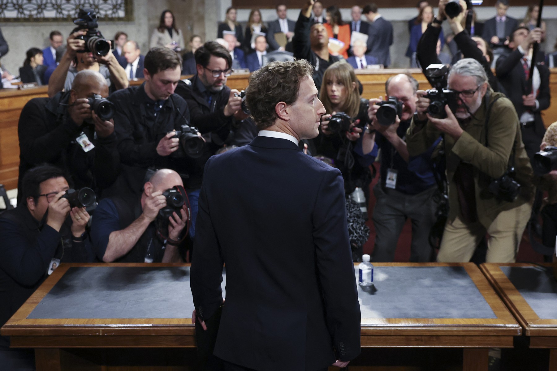 Acuzații grave: Meta, compania lui Zuckerberg, ar fi manipulat cercetări despre impactul VR asupra copiilor