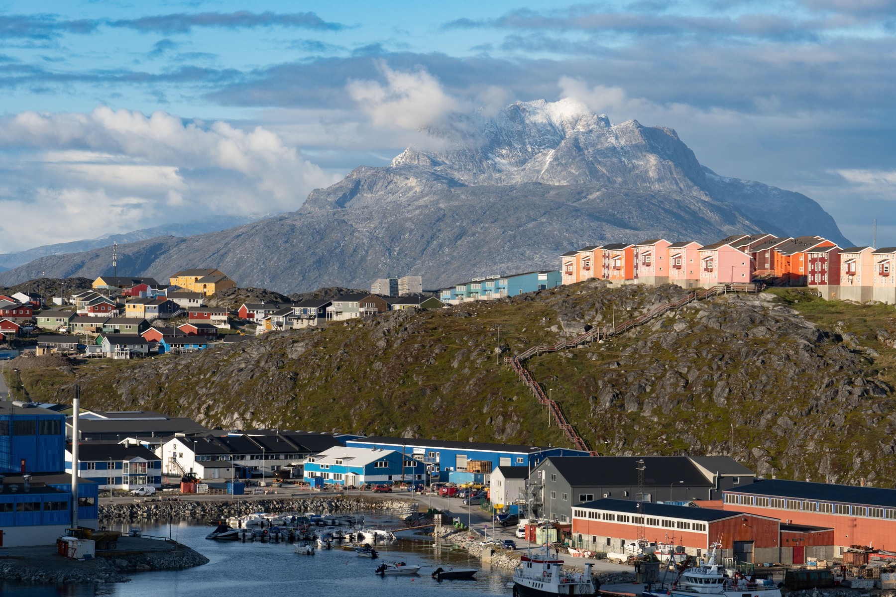 Danemarca acuză SUA de operațiuni secrete în Groenlanda: Trei americani, legați de Trump, vizați