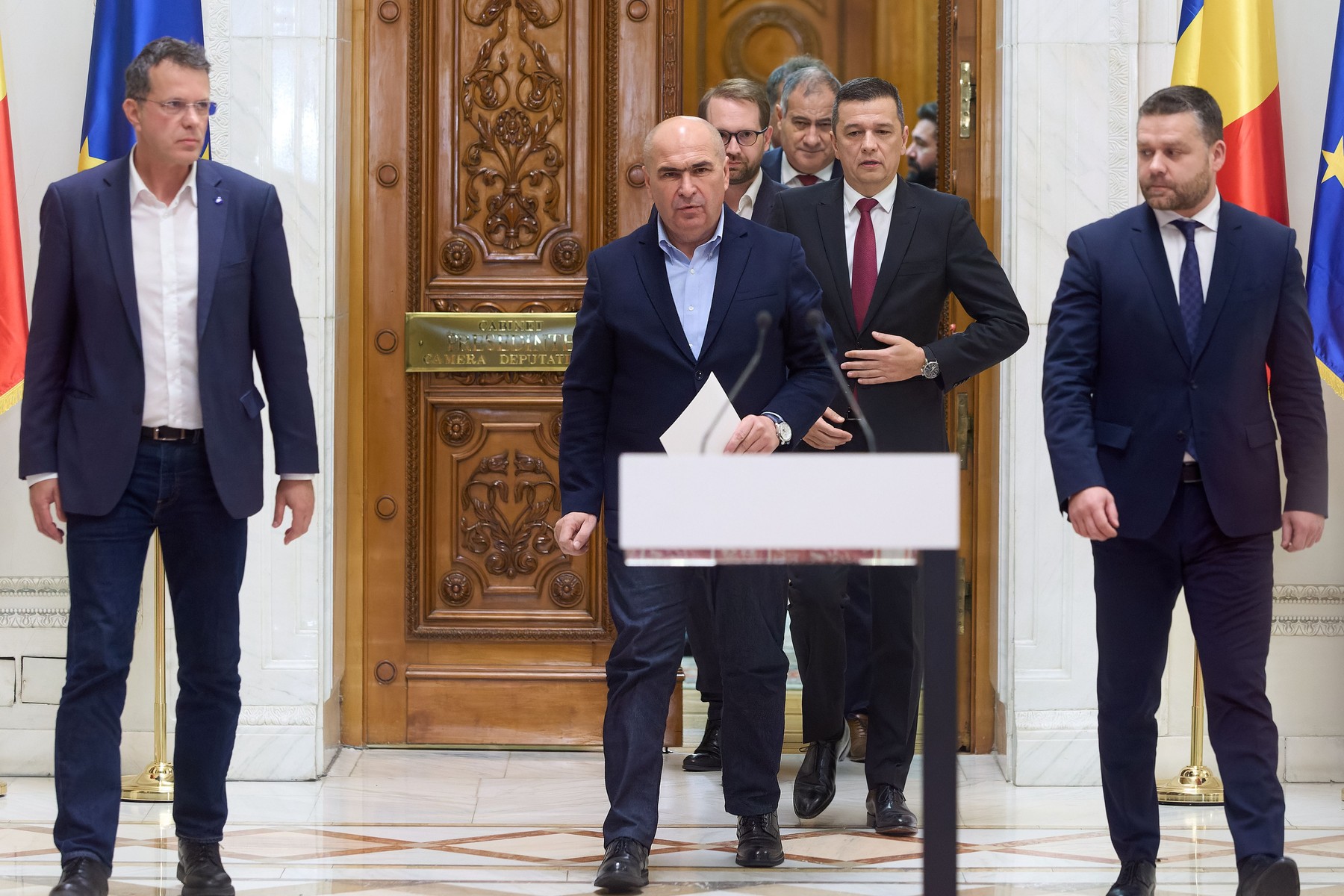 Coaliția zguduită! Scandal după votul PSD cu AUR contra ministrului USR. Ce scrie în protocol?