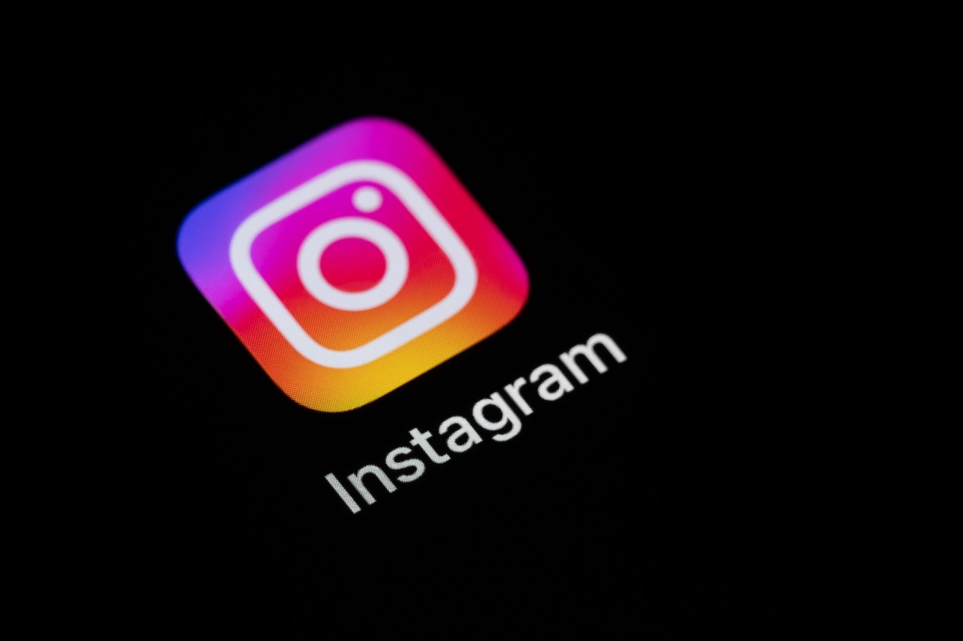 Instagram introduce abonament plătit: Ce funcții premium vor primi utilizatorii