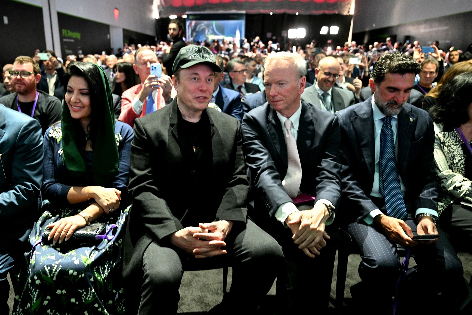 Elon Musk are un nou rival neașteptat în cursa către Marte