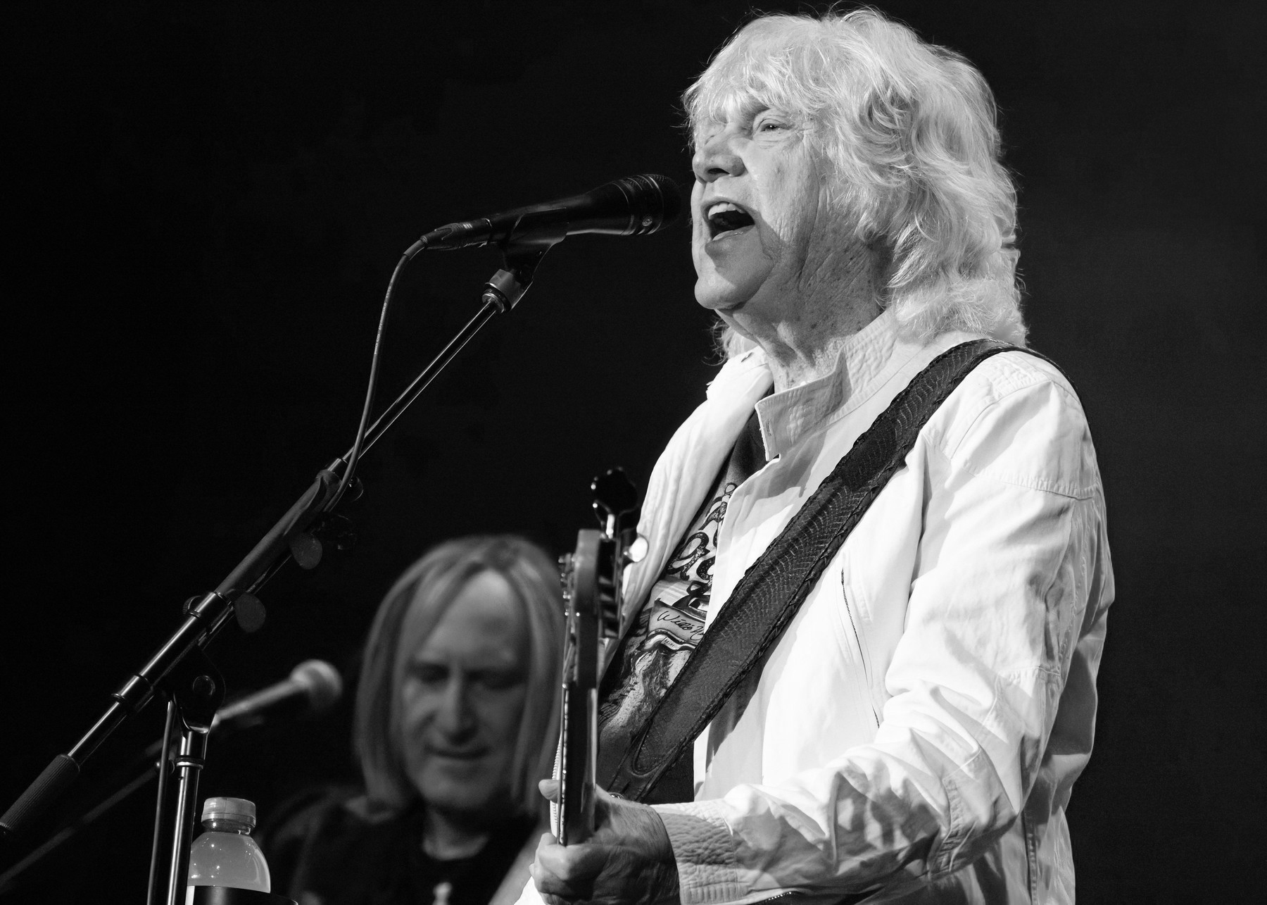 A murit John Lodge, basistul The Moody Blues, celebru pentru „Nights in White Satin”