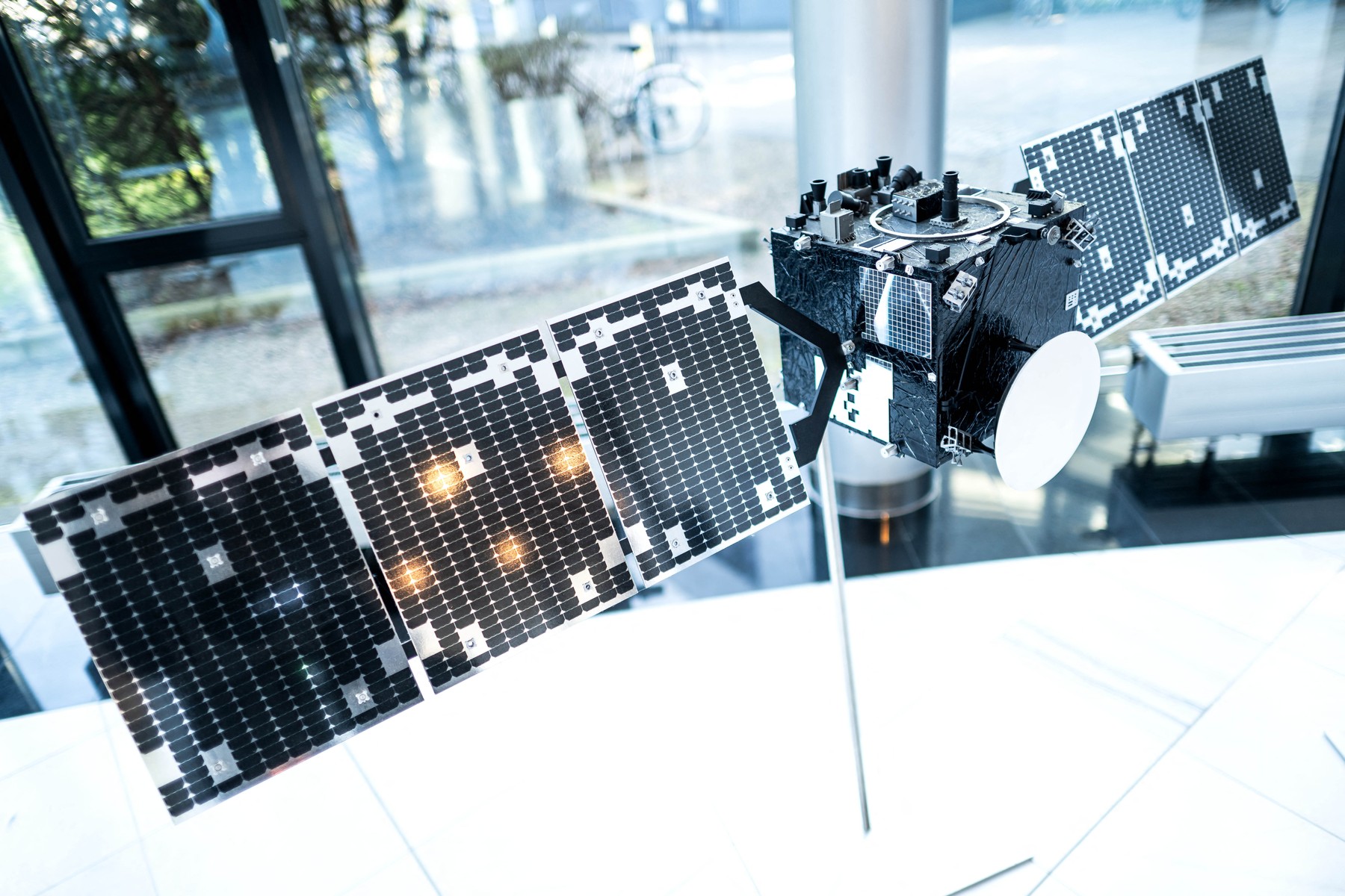 Acord istoric: Germania și Franța lansează "Ochiul lui Odin" pentru detectarea rachetelor