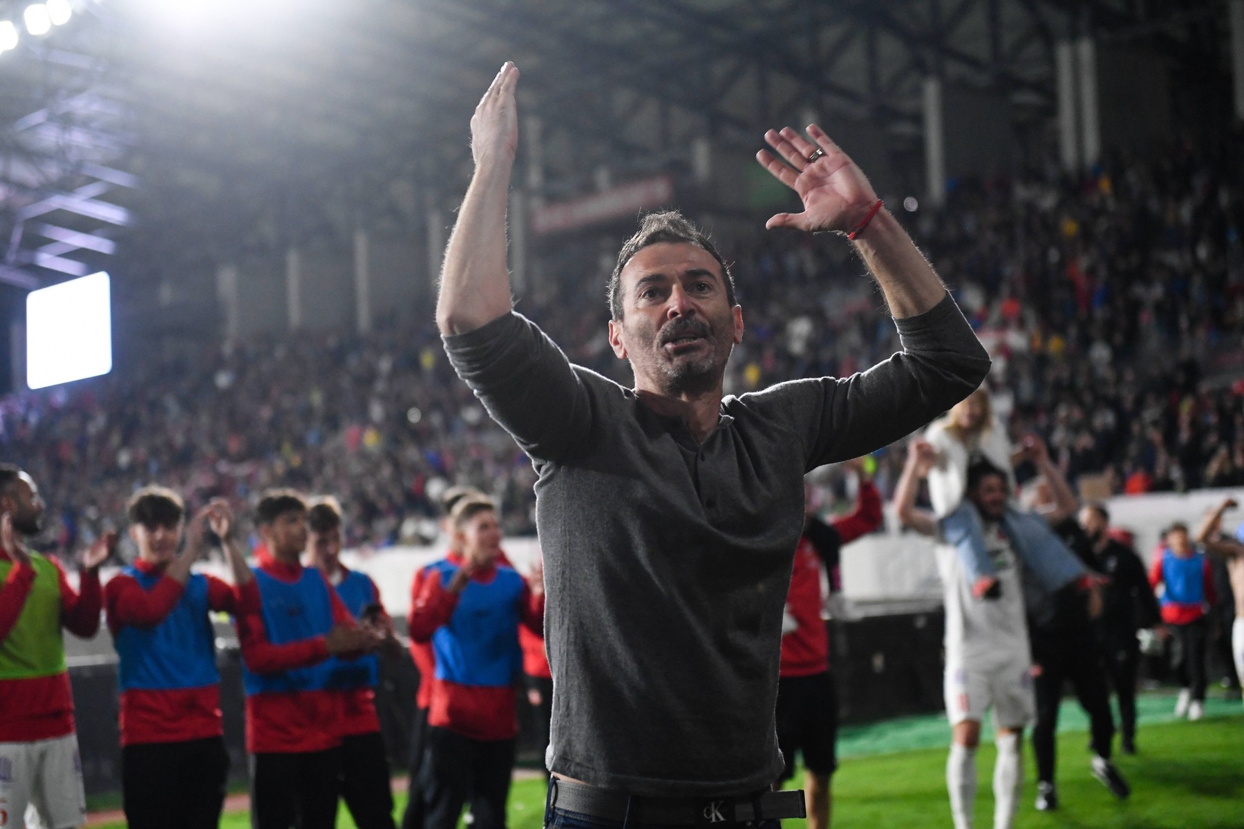 Duel in SuperLigă: Antrenori foști colegi la Rapid se înfruntă