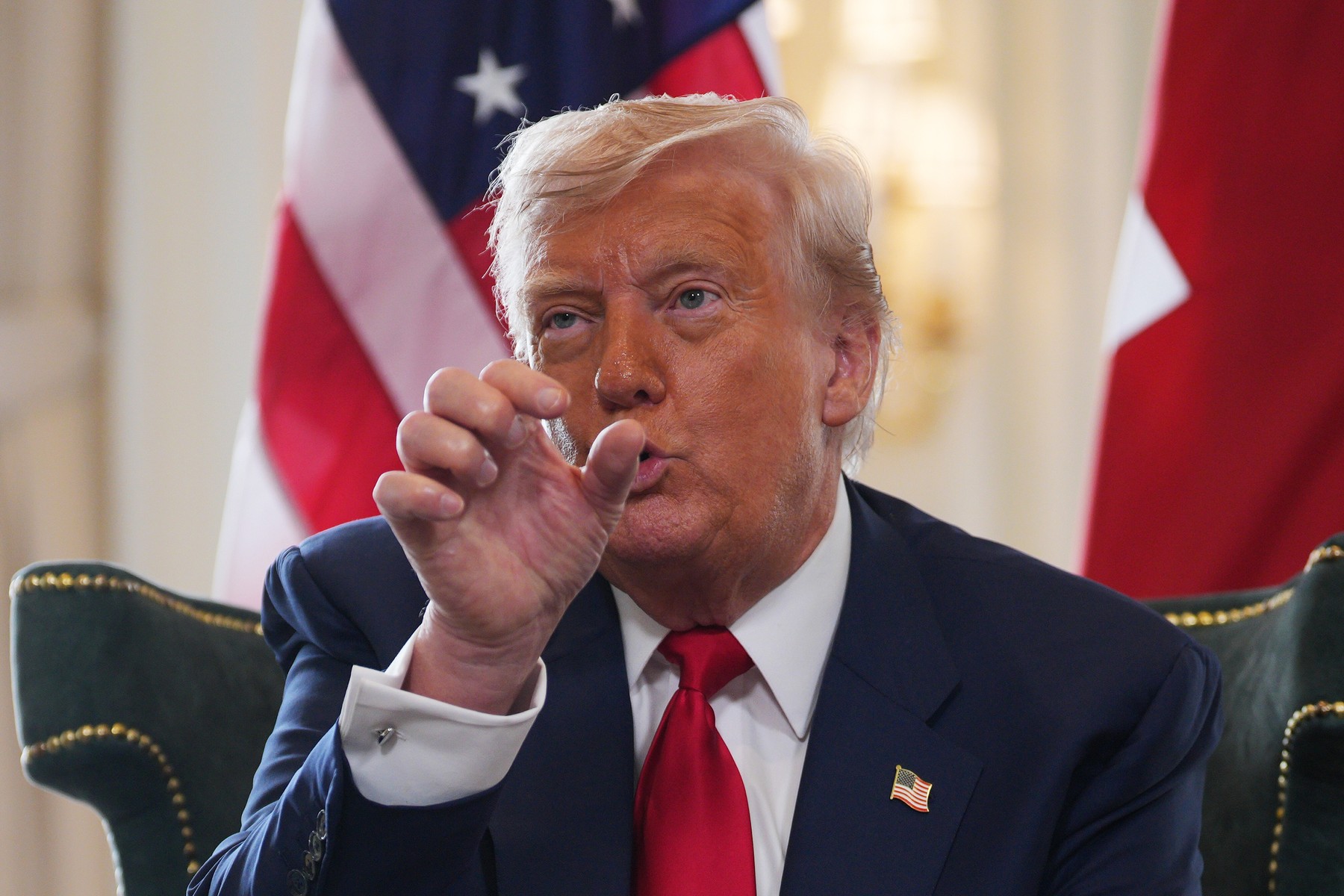 Trump mizează pe prăbușirea prețului la energie pentru a-l forța pe Putin să oprească războiul