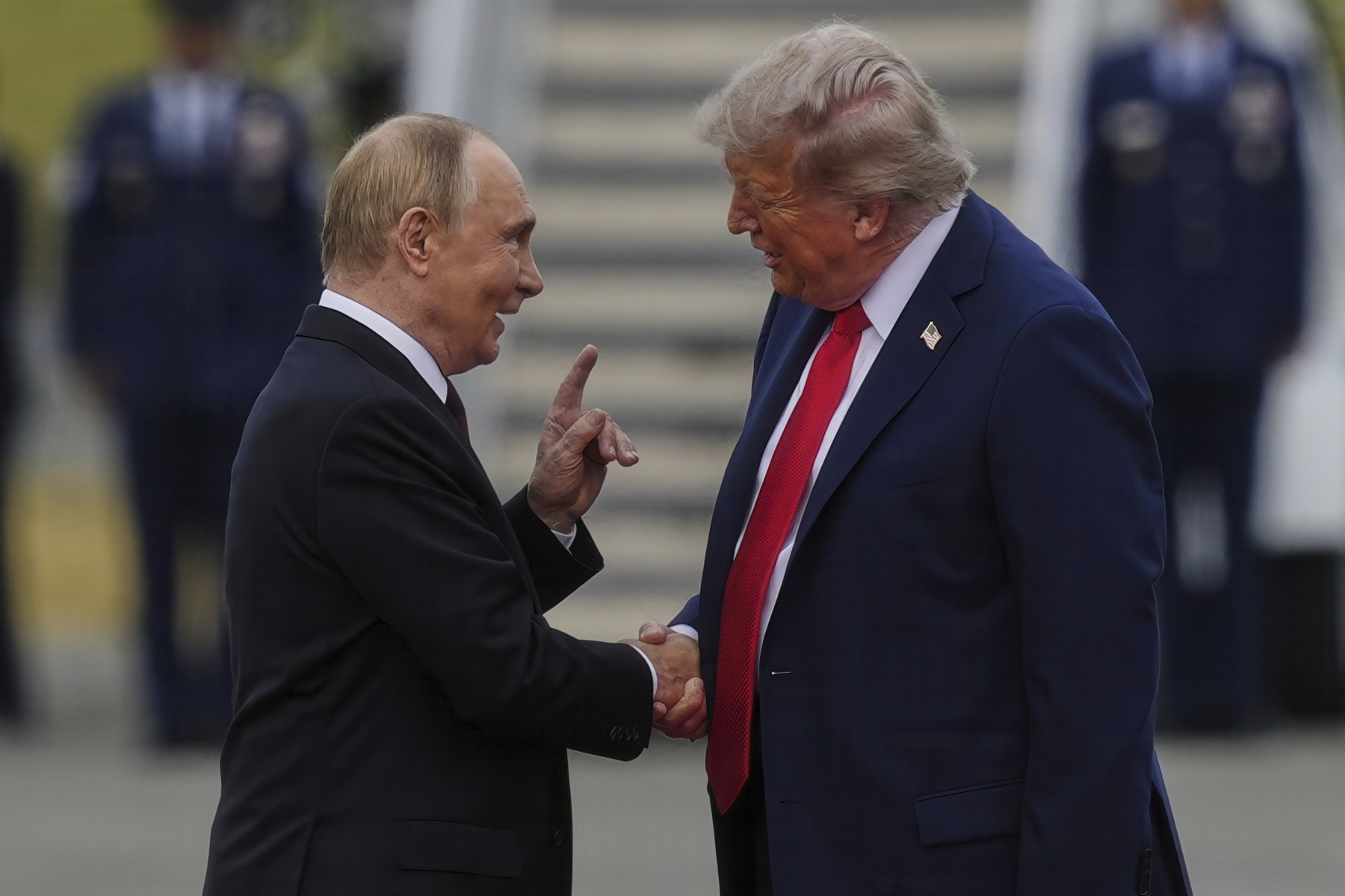 Critici dure în SUA pentru Donald Trump, inclusiv în rândul republicanilor, pentru decizia de a importa motorină din Rusia