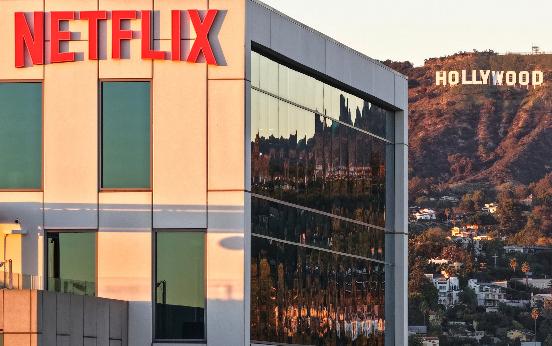 Netflix pregătește cel mai mare val de concedieri din ultimii ani după ce s-a scufundat pe bursă