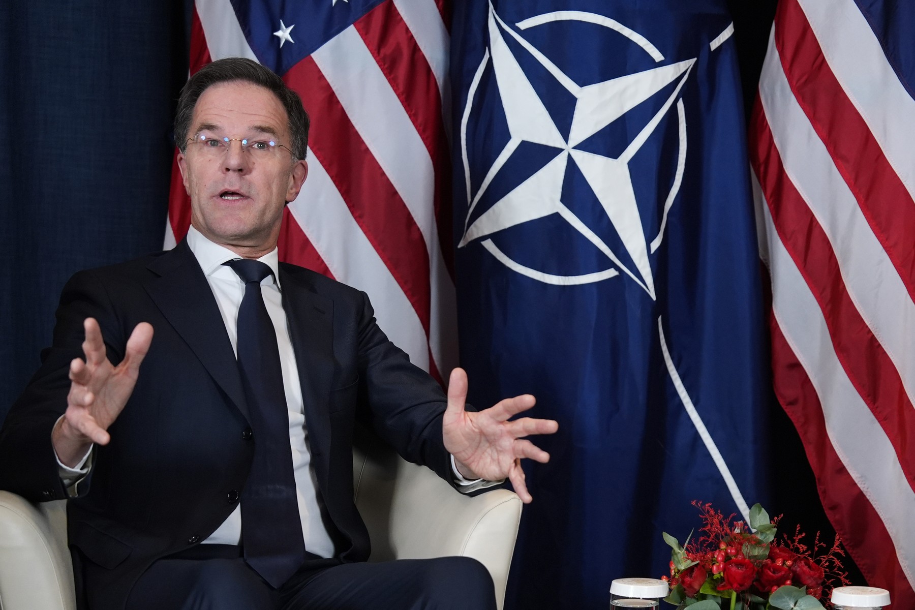 Șeful NATO, Mark Rutte, explică de ce l-a numit pe Trump „daddy”