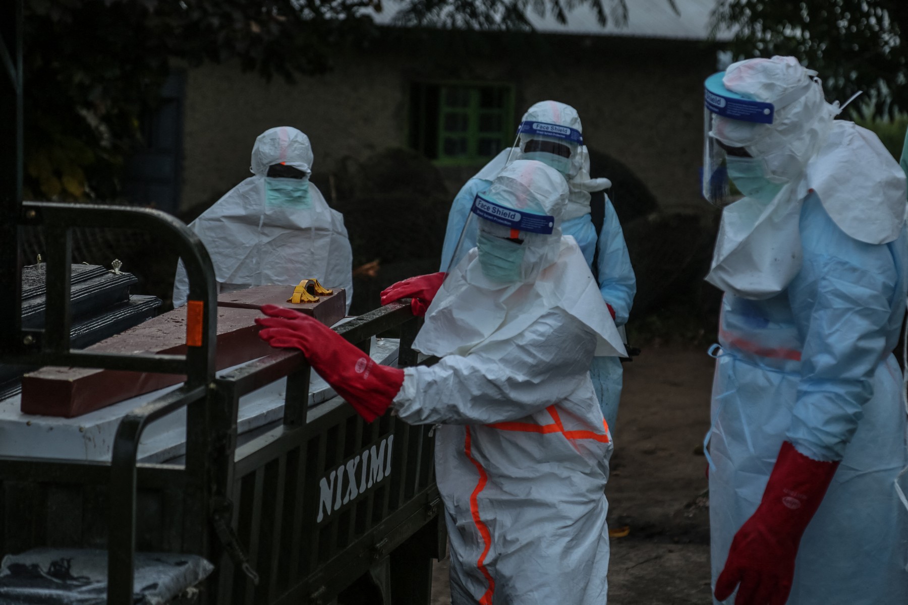 Epidemia de Ebola din Congo a devenit cea mai mortală din istoria țării, depășind în doar trei luni bilanțul record de decese