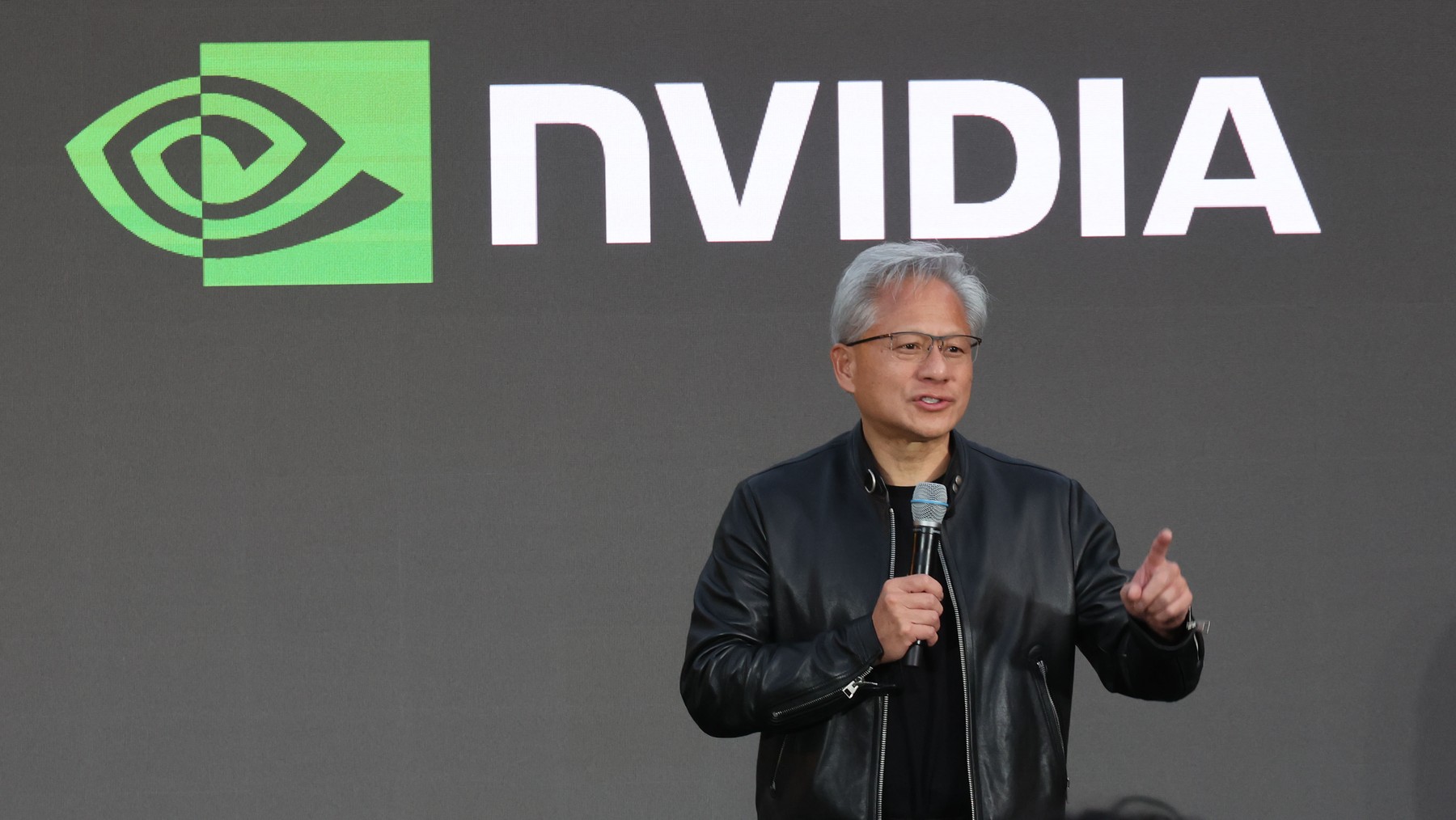 „Inteligența artificială generală a sosit”: Șeful Nvidia face o afirmație uimitoare. Reacție imediată