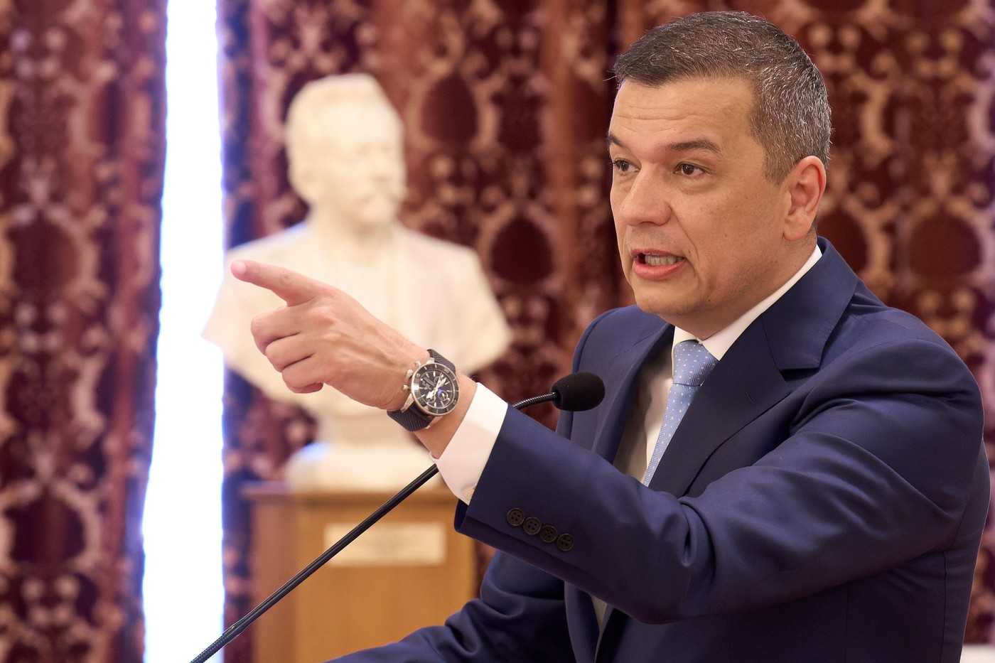 PSD acuză USR de trădare pentru „a-l salva” pe Fritz/ Replici dure venite din PNL