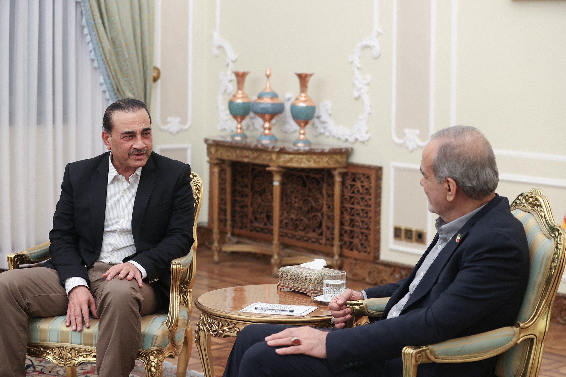 Detalii despre vizita puternicului mareșal care conduce armata pakistaneză la Teheran. Obiectivul propus și o discuție despre care nu s-a știut