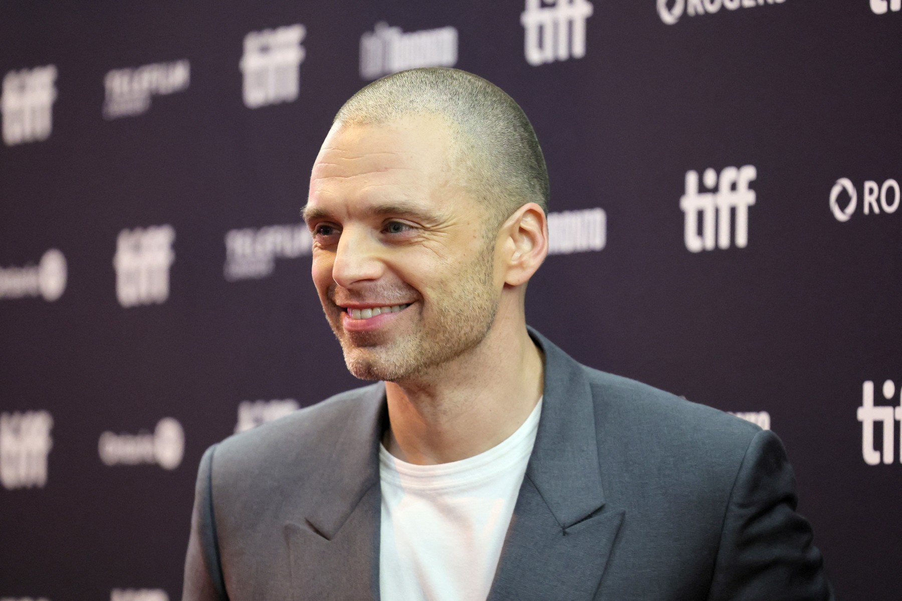 Noul film cu buget mare în care va juca Sebastian Stan a fost pus pe pauză din cauza unei „probleme de familie”