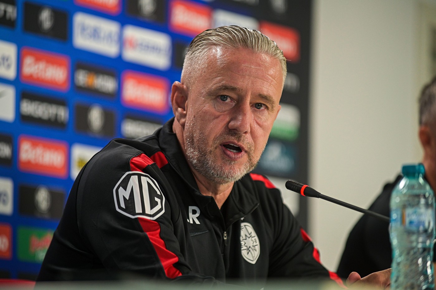 Reghecampf s-a impus deja la FCSB: „Se va vedea diferența”