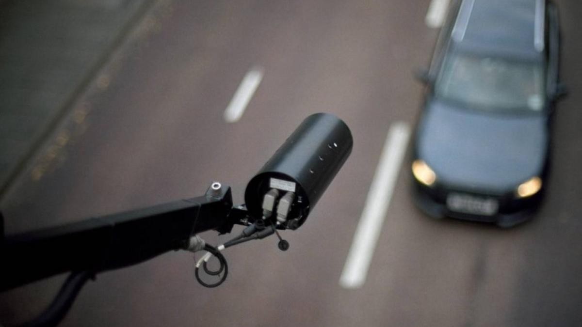 Radare fixe și camere inteligente pe drumuri: Noul sistem amânat pentru 2027