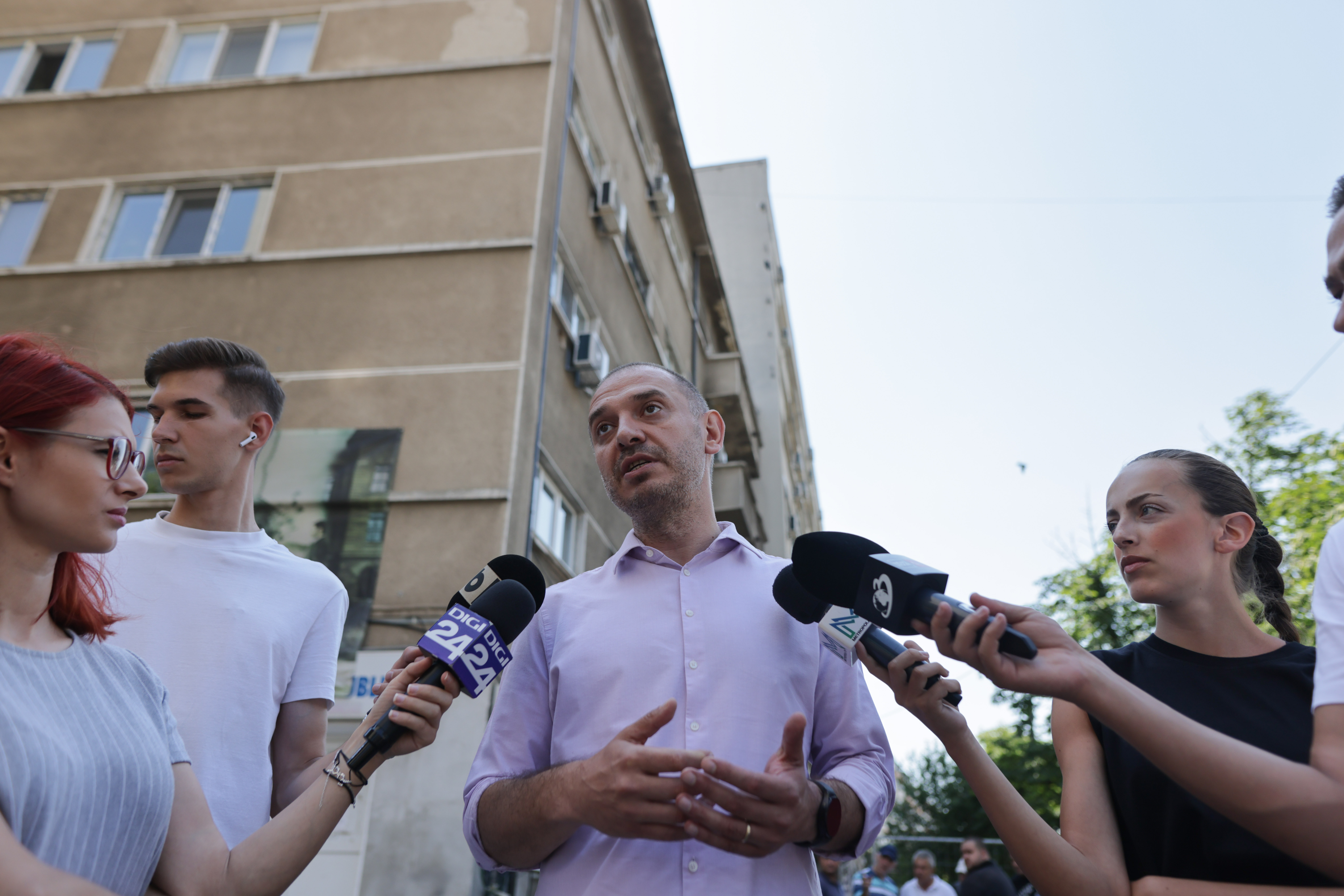 Salarii „indecente” la ANRE, ASF și ANCOM, dezvăluite de un deputat USR după o „scrisoare tragică” a sindicatelor