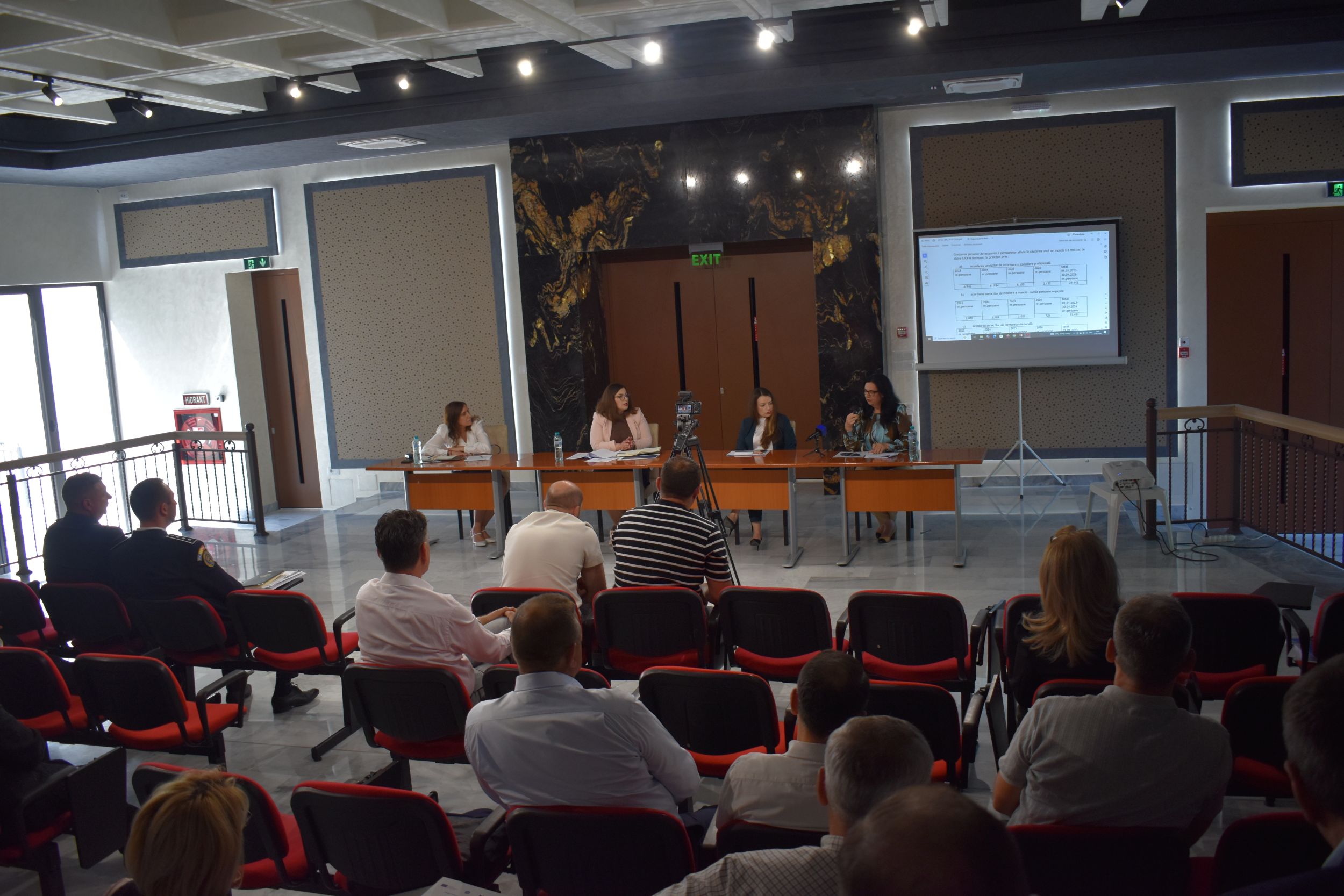 Raluca Curelariu, mesaj pentru directori.