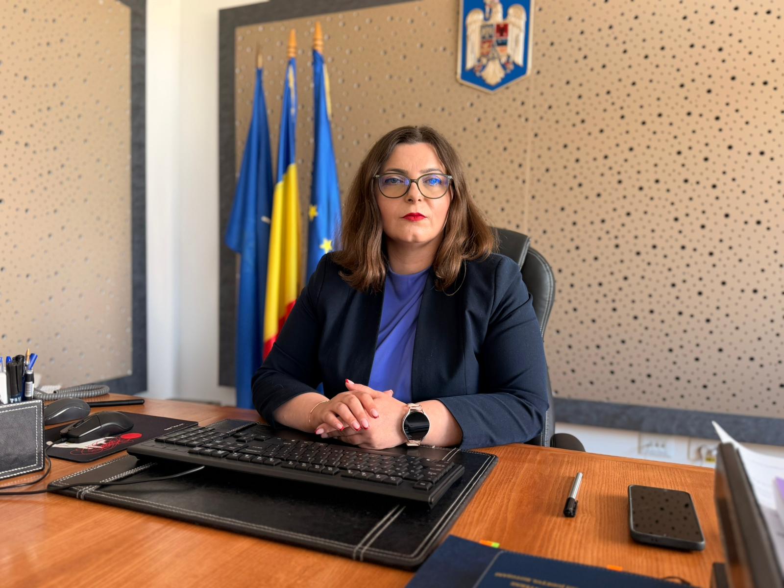 Raluca Curelariu prefect