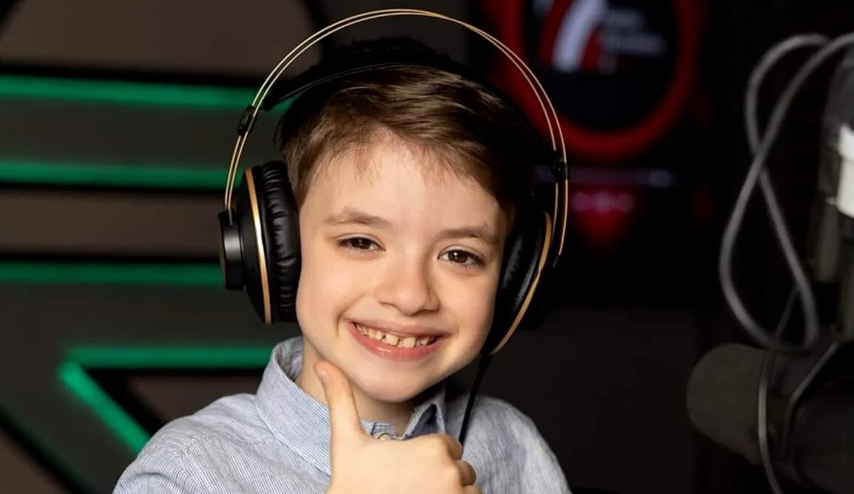 Rareș Prisacariu și-a vopsit numele jucătorului favorit de la FC Botoșani: Nu mi-a mai dispărut culoarea de pe piele – VIDEO 