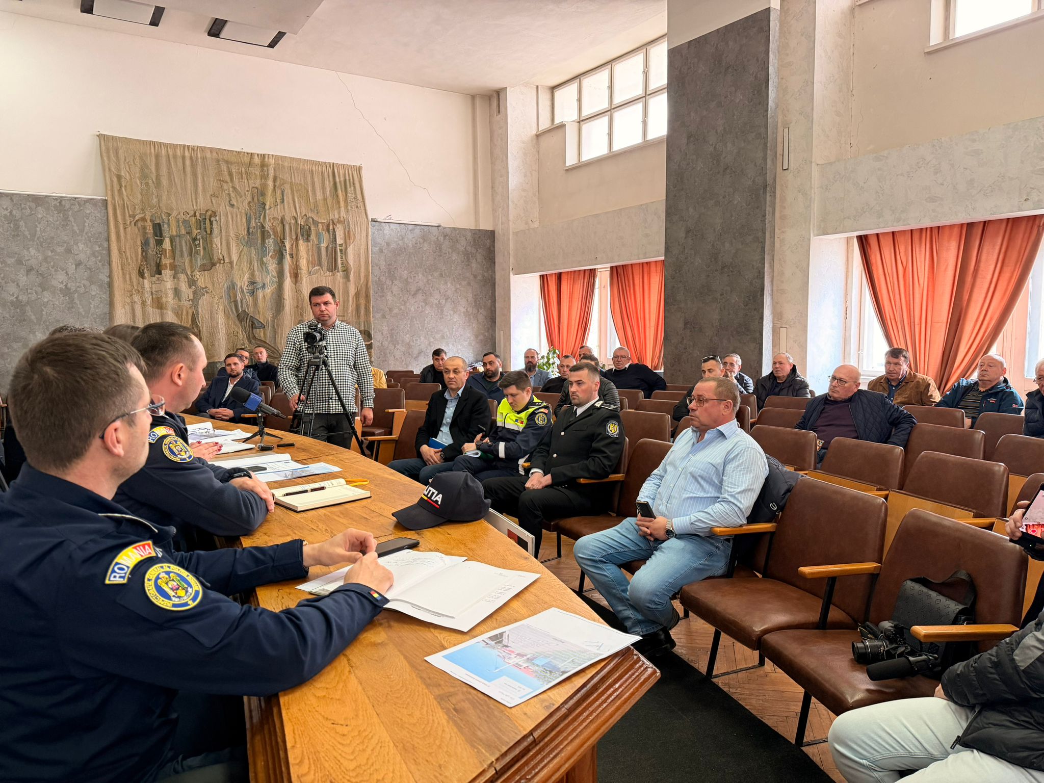 razboi deschis intre instructori și politistii examinatori