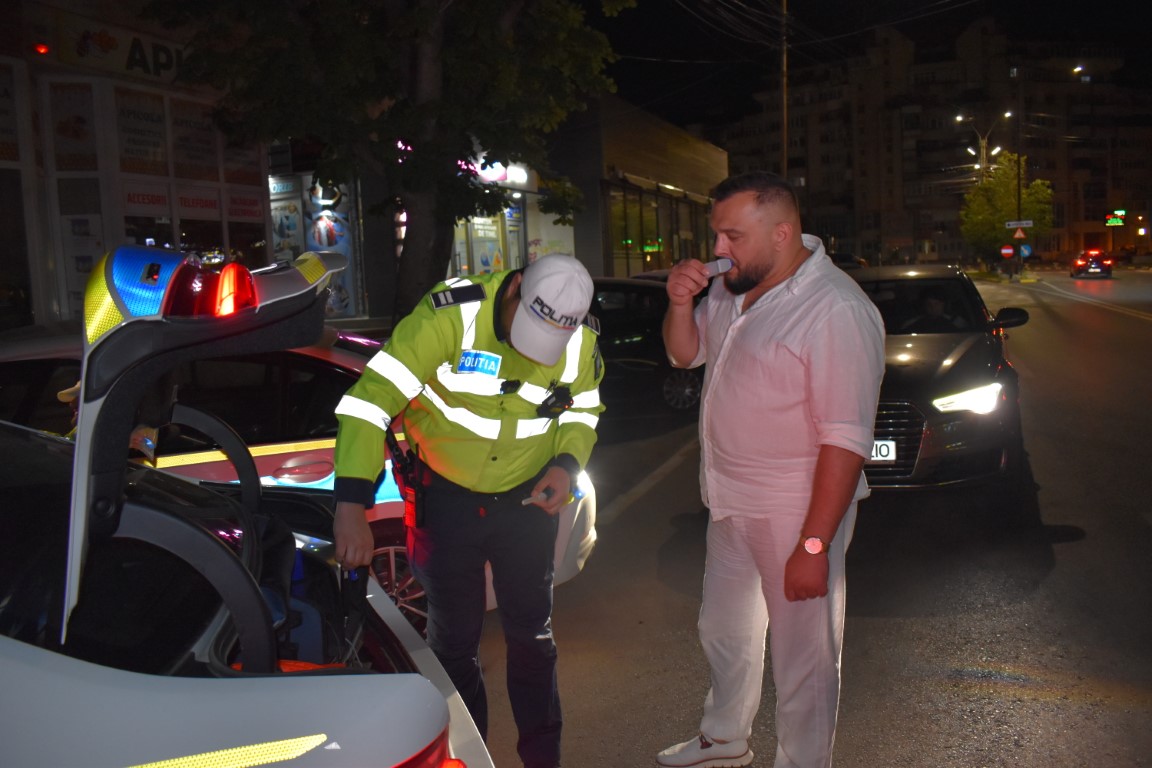 Tânărul care a mers cu pieptul în față să se testeze pentru droguri: Ar trebui făcută mai des – VIDEO 