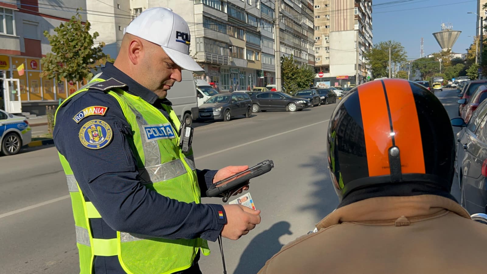 RAZIE pe străzi: Zeci de șoferi testați, unii au rămas fără permis