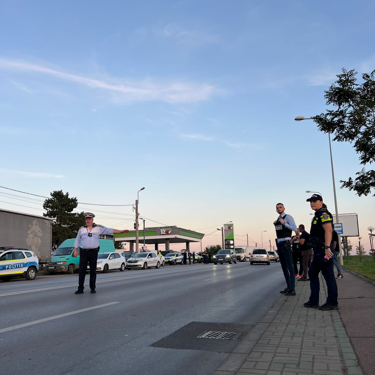 Tânără oprită de polițiști pe Șoseaua Iașului: CUM a fost surprinsă circulând  