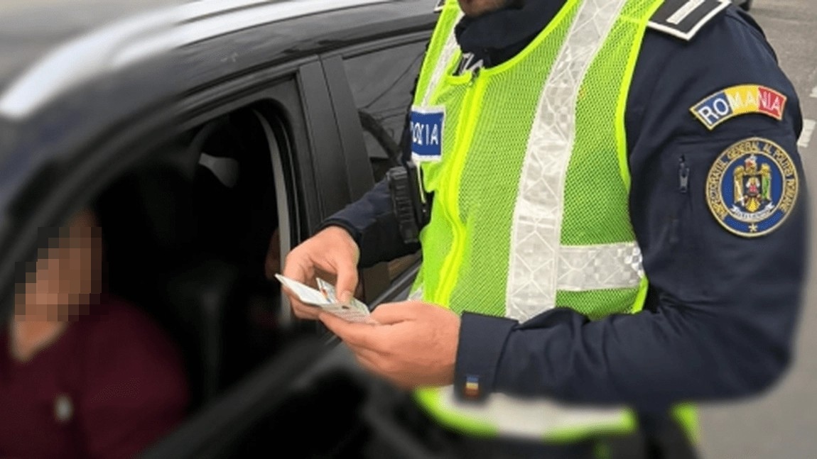 RAZIE în oraș: Polițiștii au găsit numai șoferi cuminți 