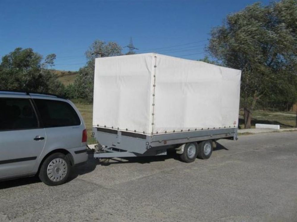 Dosar penal pentru un botoșănean din cauza unei remorci 