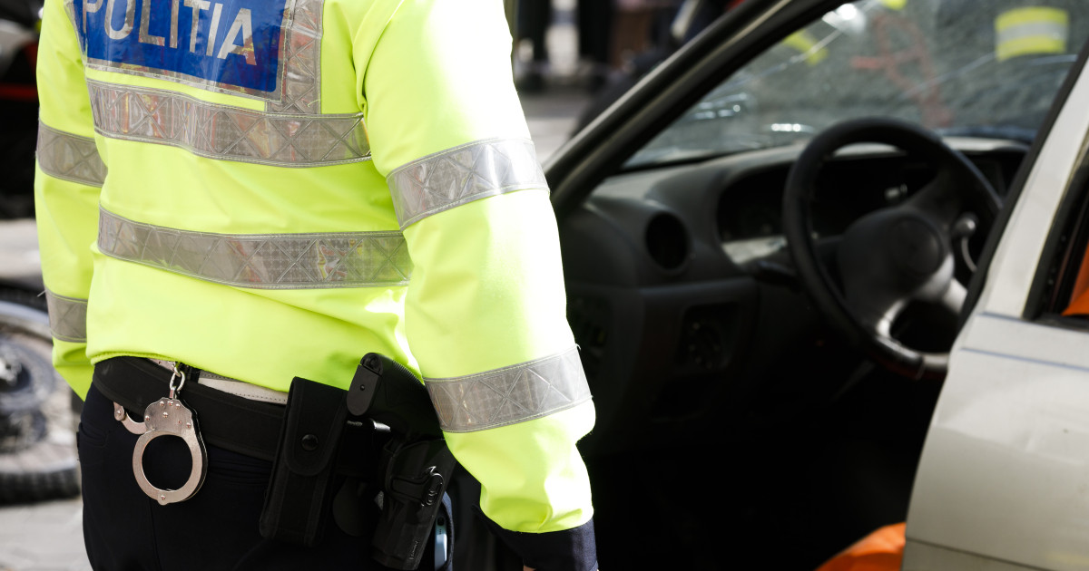 retinut de politisti.