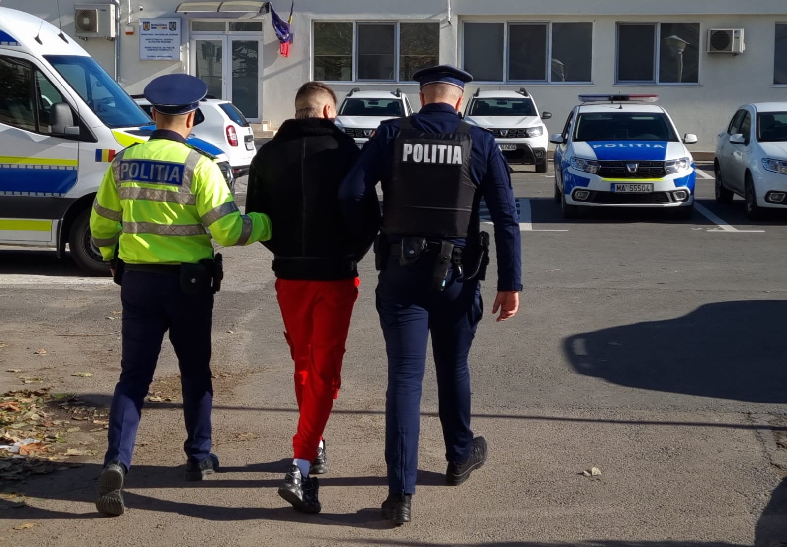 Fără buletin de 18 ani dar în schimb cu cazier: Un minor din Săveni a fost condamnat pentru mai multe infracțiuni