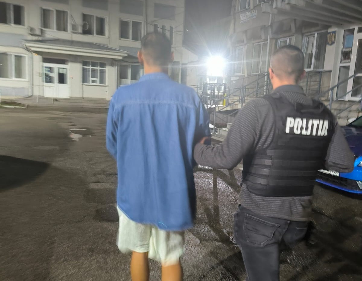 Un tânăr a furat mașina de 20.000 de euro a unui botoșănean și a abandonat-o la Vaslui: CUM a acționat – VIDEO 