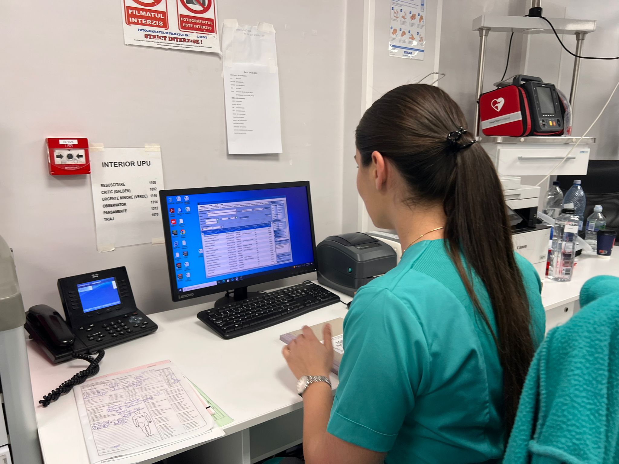 Revoluție digitală la Spitalul Județean: medicii dictează, tabletele transcriu automat – VIDEO 