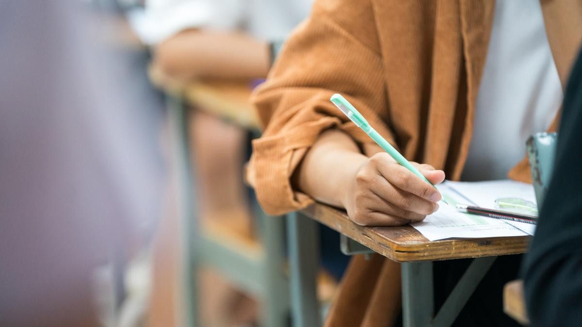 liceele unde toti au luat bac ul