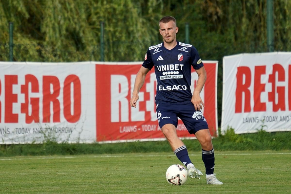 riad suta. a plecta de la fc botosani